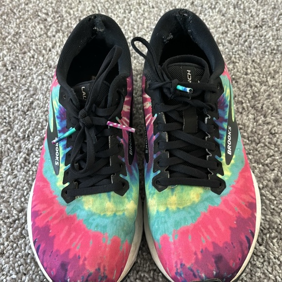 Brooks Tie Dye Launch 7 Shoes - Picture 7 of 8